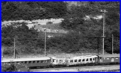 Agosto 1974: la vettura 5 del treno Italicus